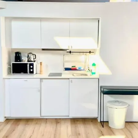 Sam In Apartment *